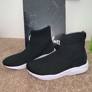 NWT Sam Edelman Sneakers